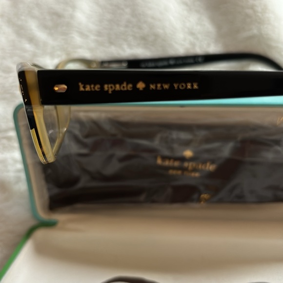 EUC Kate Spade Lucyann frames with case. - Picture 5 of 6